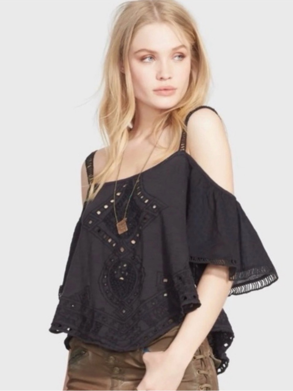 **Free People Dahlia Bandana Cold Shoulder Top — Small — Black 🖤**